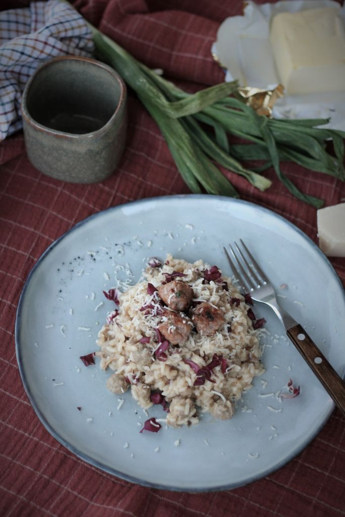 risotto-salchichas-frescas-achicoria-roja