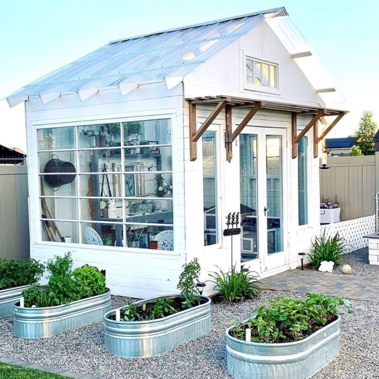 Inspiración deco: Usos ingeniosos y bonitos de las casetas de jardín